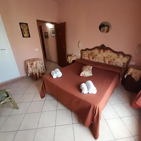 La Casa Di Zia Lina Bed & Breakfast 2*